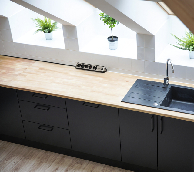 Stekkerdoos Brennenstuhl bureau Estilo 6vdig incl 2 USB 2m zw/zilver