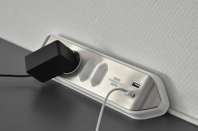 Stekkerdoos Brennenstuhl bureau Estilo 4vdig incl 2 USB 2m wit/zilver