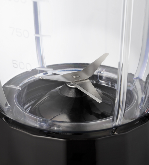 Blender Tomado 1.5 liter zwart